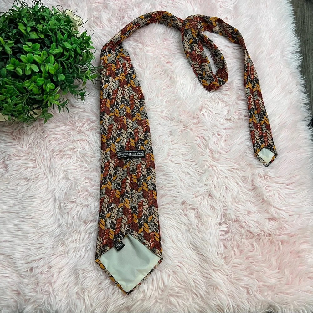 Sears The Men’s Store Vintage 70s Red Yellow Polyester‎ Double Knit Colorful Tie